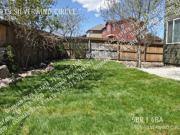 6915 Silverwind Cir — Photo 34