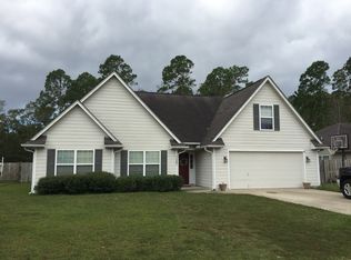 387 Creekside Dr, Saint Marys, GA 31558