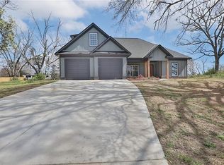 43 Kolin Pl, Smiths Station, AL 36877