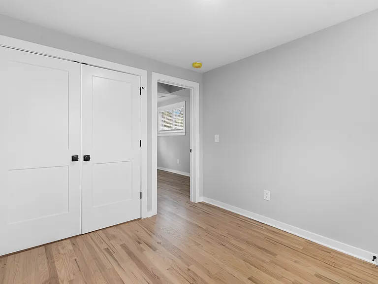 1729 Derry Ave SW — Photo 9