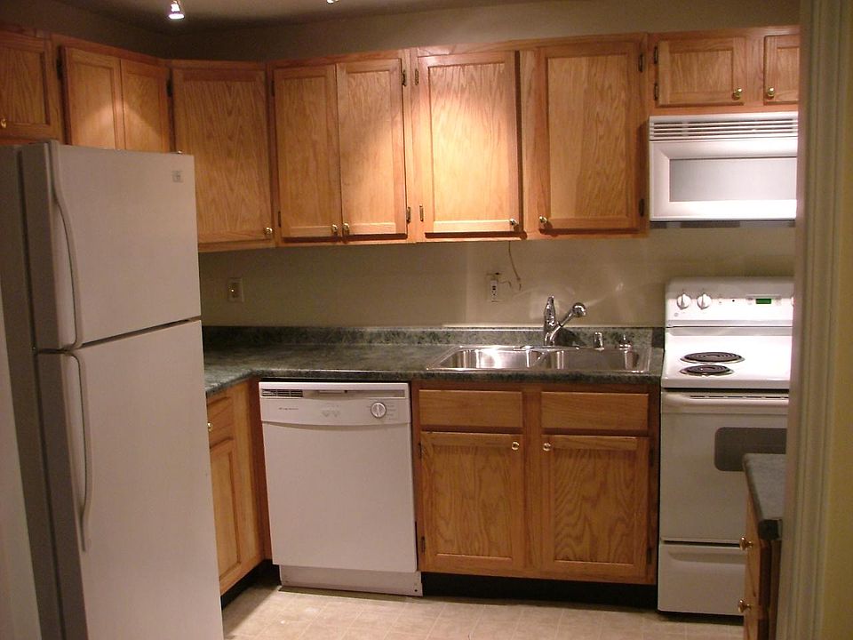 2nd image of 403 N Martin Luther King Blvd APT 2