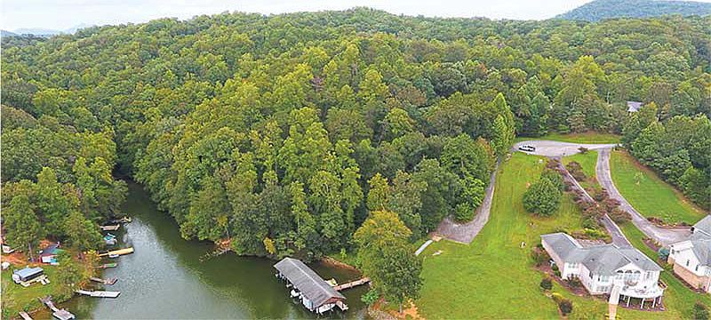2nd image of Lot 11 Lakes Edge Dr.