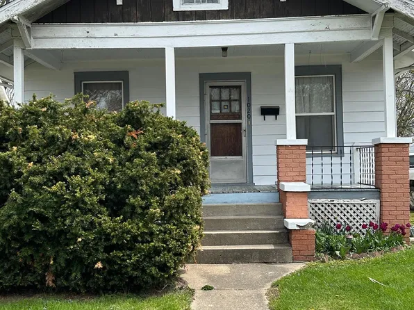 1020 N Walnut St, Springfield, IL 62702