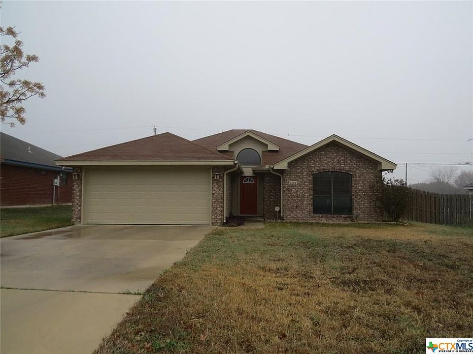 1st image of 1009 Chablis Dr