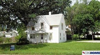 1st image of 722 N 10th St
