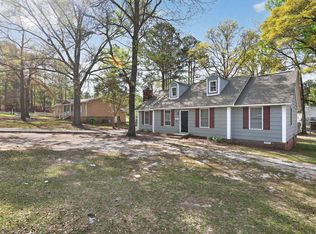 105 Quail Creek Dr, Hopkins, SC 29061