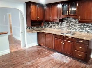 17 Davison St APT 1, Boston, MA 02136