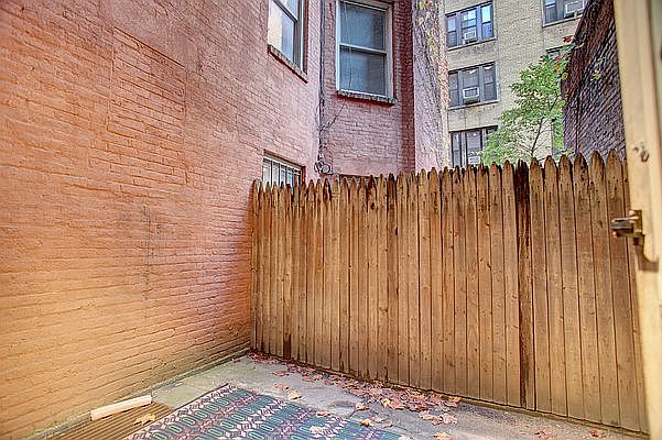 1st image of 44 W 72nd St #1E