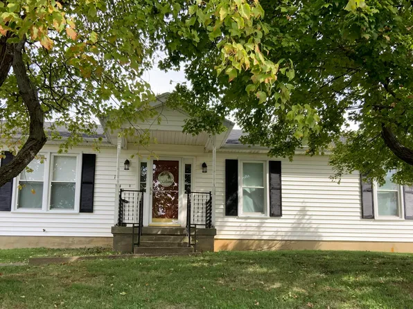 1040 David Dr, Lawrenceburg, KY 40342