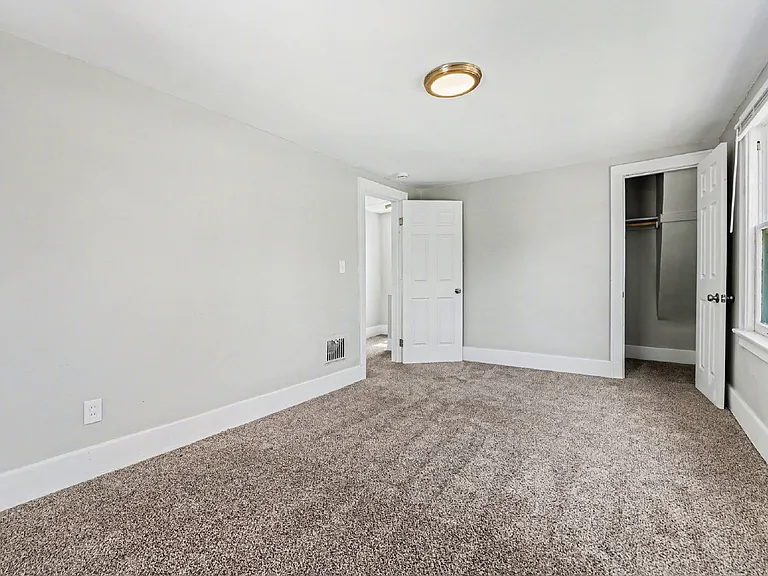 15818 Westbrook St — Photo 16