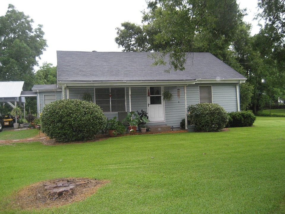 Updated ranch style home on 2.3 acres