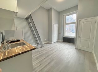123 Macnab St S #5, Hamilton, ON L8P 3C2