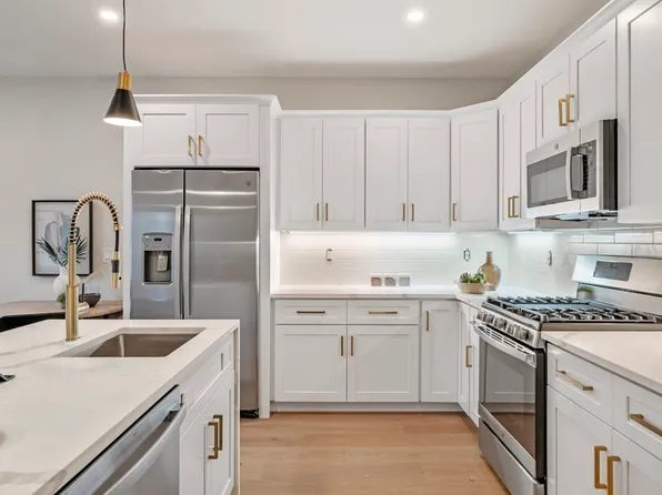 31 Wabon St #2, Dorchester, MA 02121