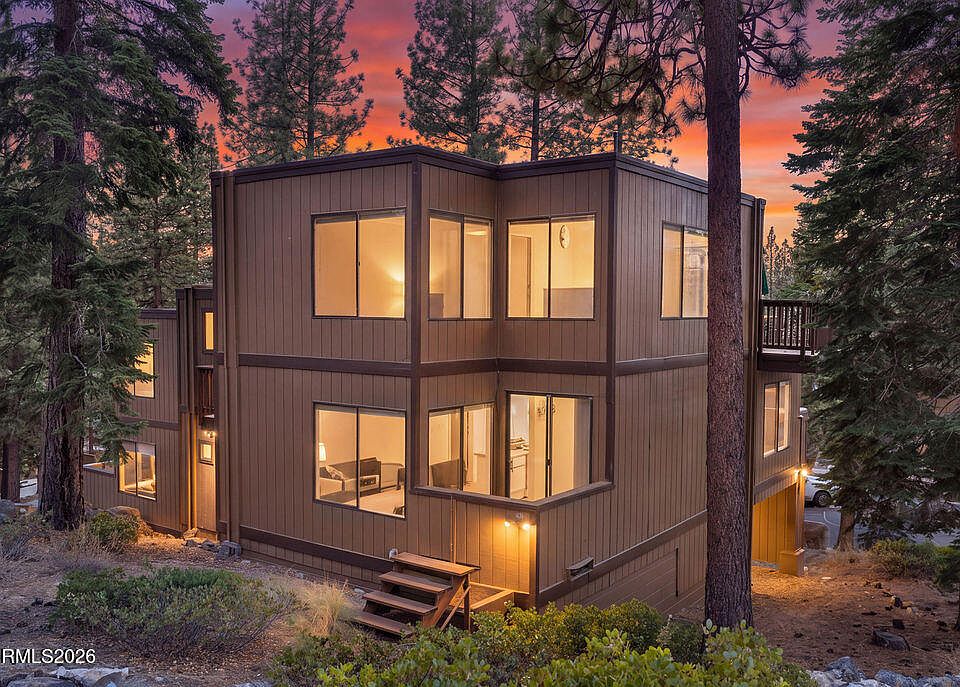 1st image of 200 Clubhouse Cir