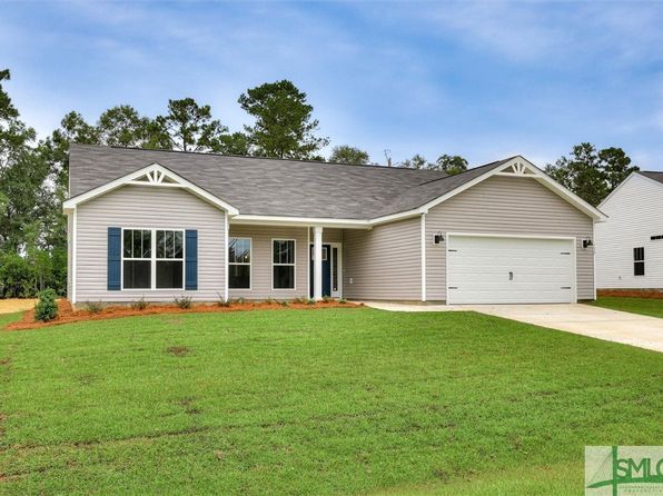 130 Foxridge Ct, Metter, GA 30439