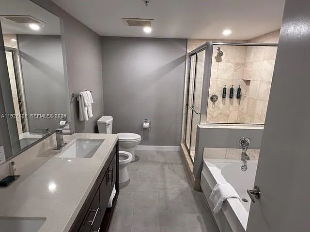 17375 Collins Ave #601 — Photo 21