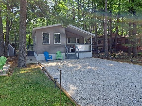 3rd image of 3660 Ruby Ln Unit 40