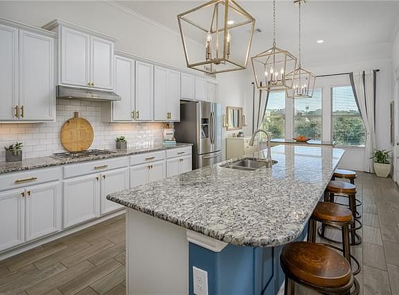 5th image of 4517 Diamante Dr