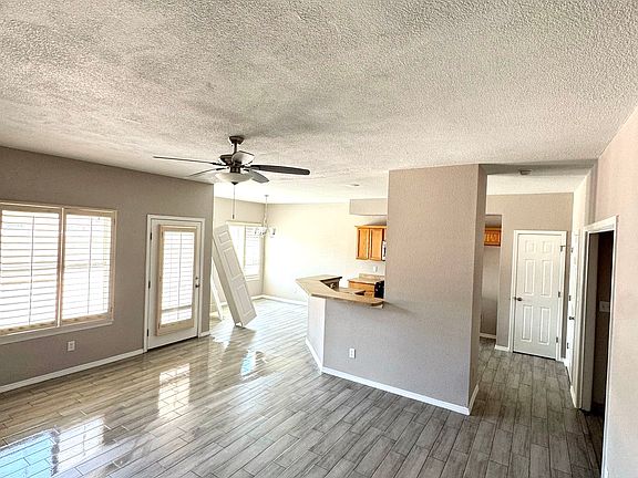 3rd image of 3620 Tierra Vergel Dr