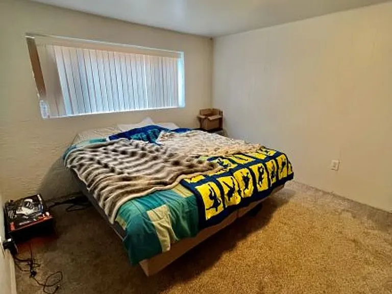 2021 Snyder Ave — Photo 9