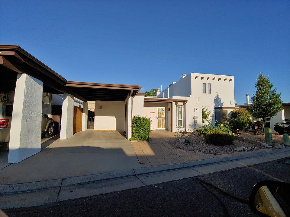 1st image of 127 Calle Sol Se Mete SE