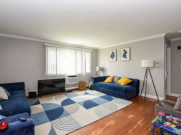 3rd image of 17242 71st Ct APT 10