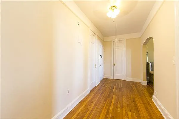 Sold by Dorsa Group | media 33