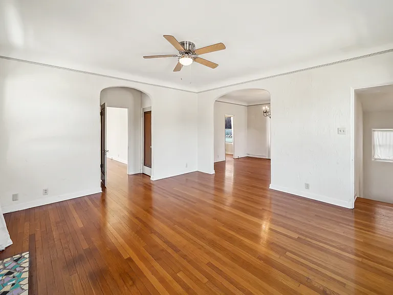 326 E Mistletoe Ave #2 — Photo 17