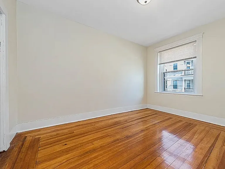 42 Brackett St — Photo 12