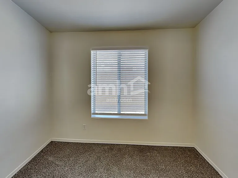7729 W Rancho Dr — Photo 15