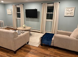 10 Roosevelt Rd, Wakefield, MA 01880