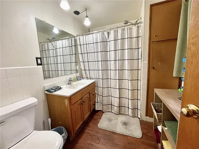 528 Germania St — Photo 7