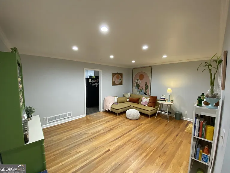 825 Marstevan Dr NE — Photo 6