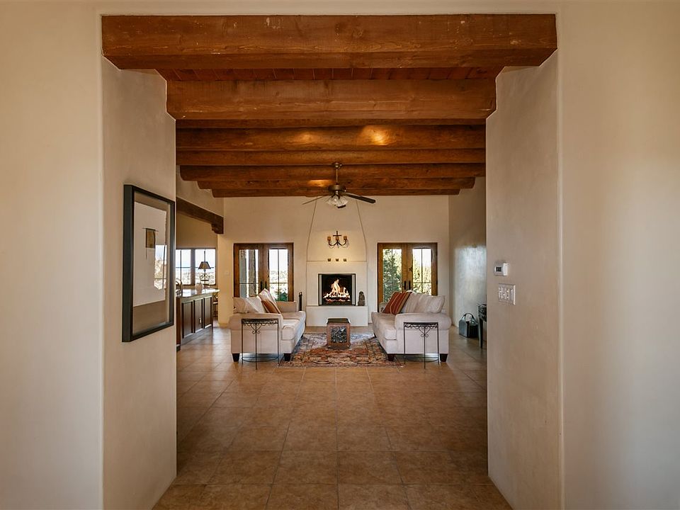 1st image of 13 Calle De Montanas