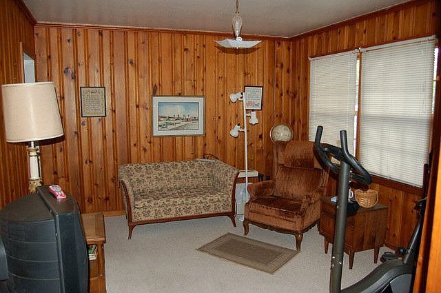 2nd image of 506 E 25th Ave