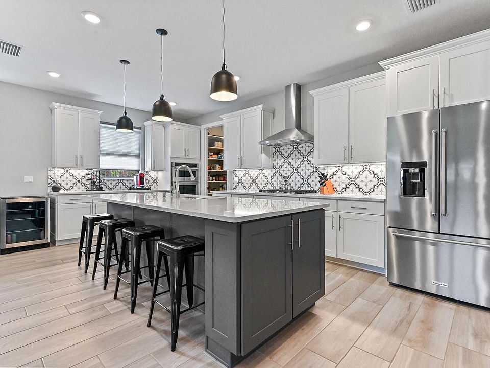 1st image of 4442 Silverwood Lane S