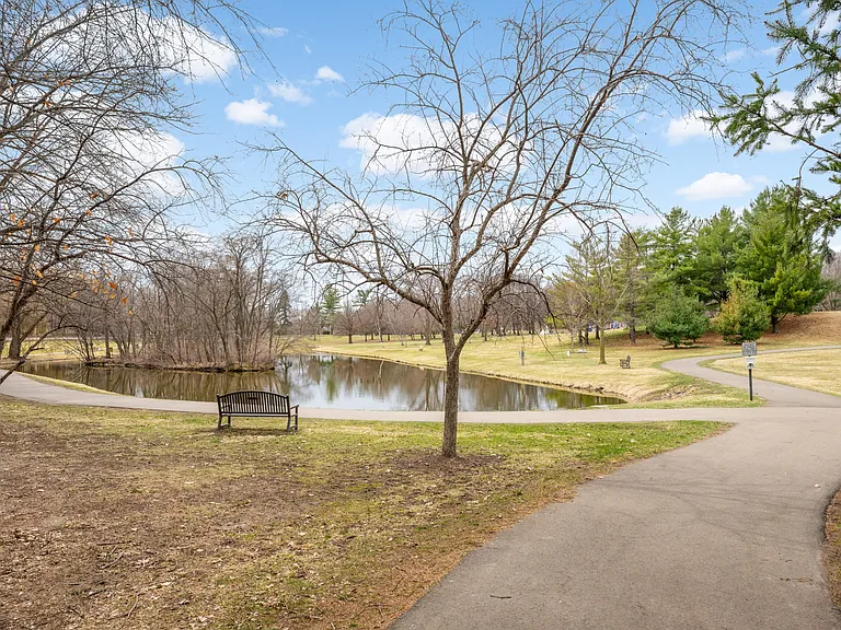 17790 Valley Cove Ct — Photo 28