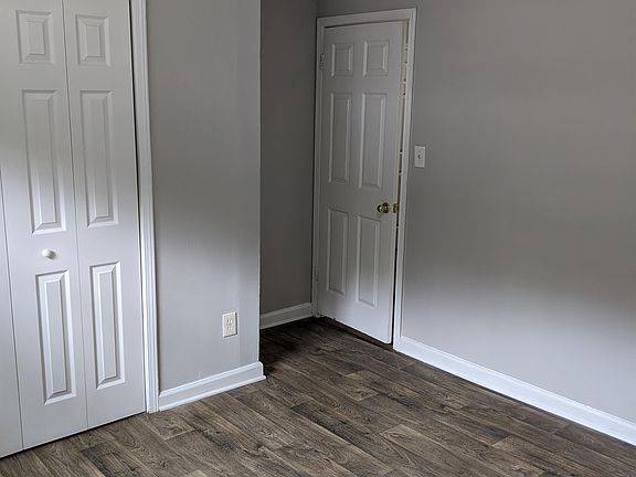 5th image of 1144 Regis Rd SE