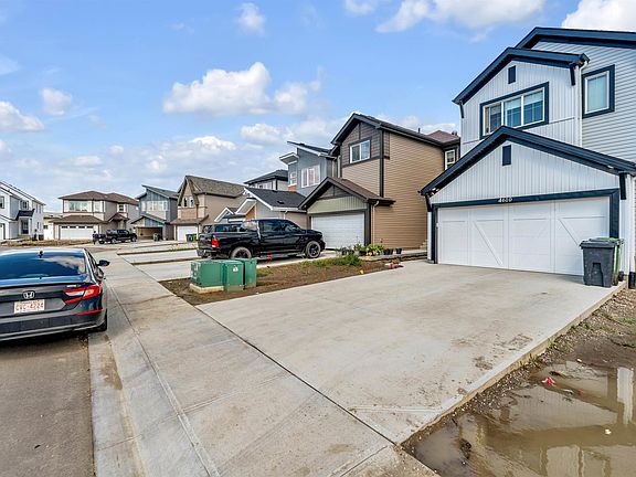2nd image of 4610 72nd St