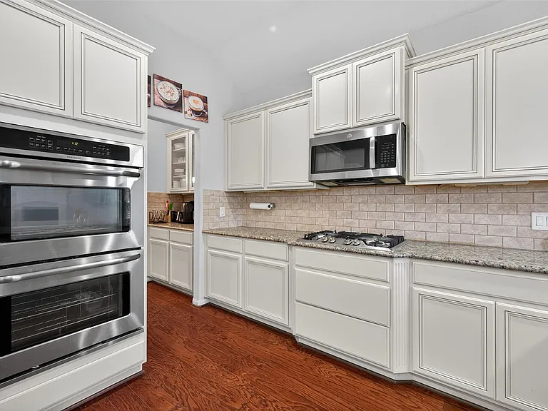 13935 Manobrook Ct — Photo 19