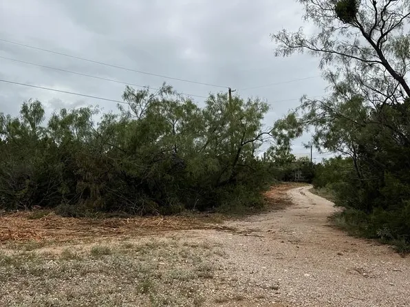 816 Marina Ln #2, Robert Lee, TX 76945