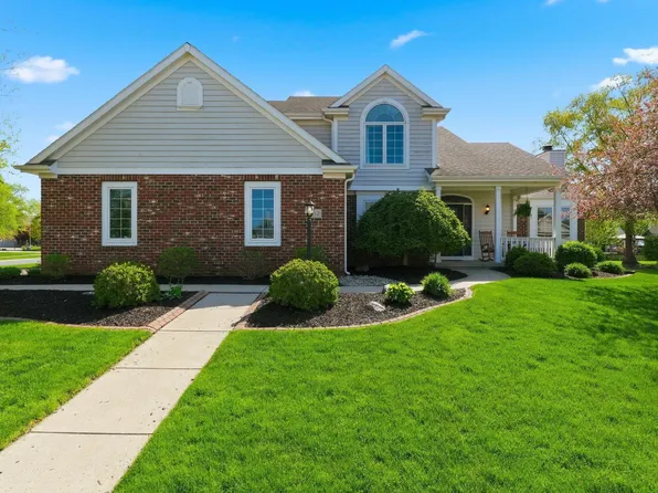 1012 Perry Lake Dr, Fort Wayne, IN 46845