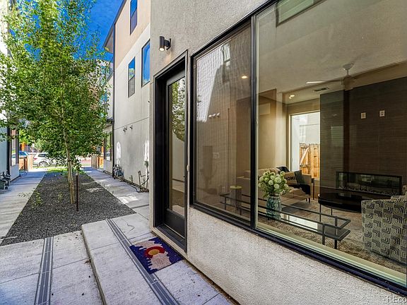 4th image of 2323 S High Street