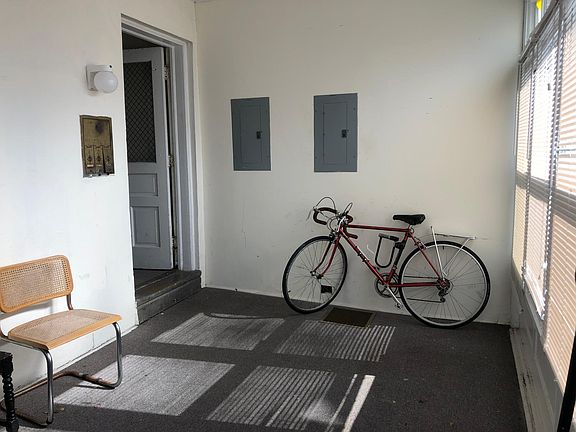 5th image of 4921 Hazel Ave #1