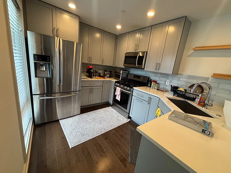 709 S 12th St — Photo 14