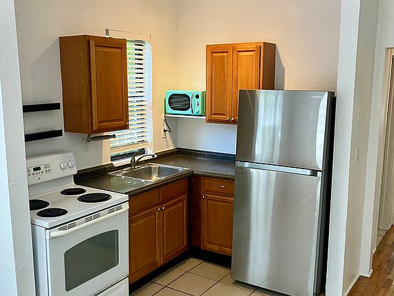 5th image of 748 NE 81st St