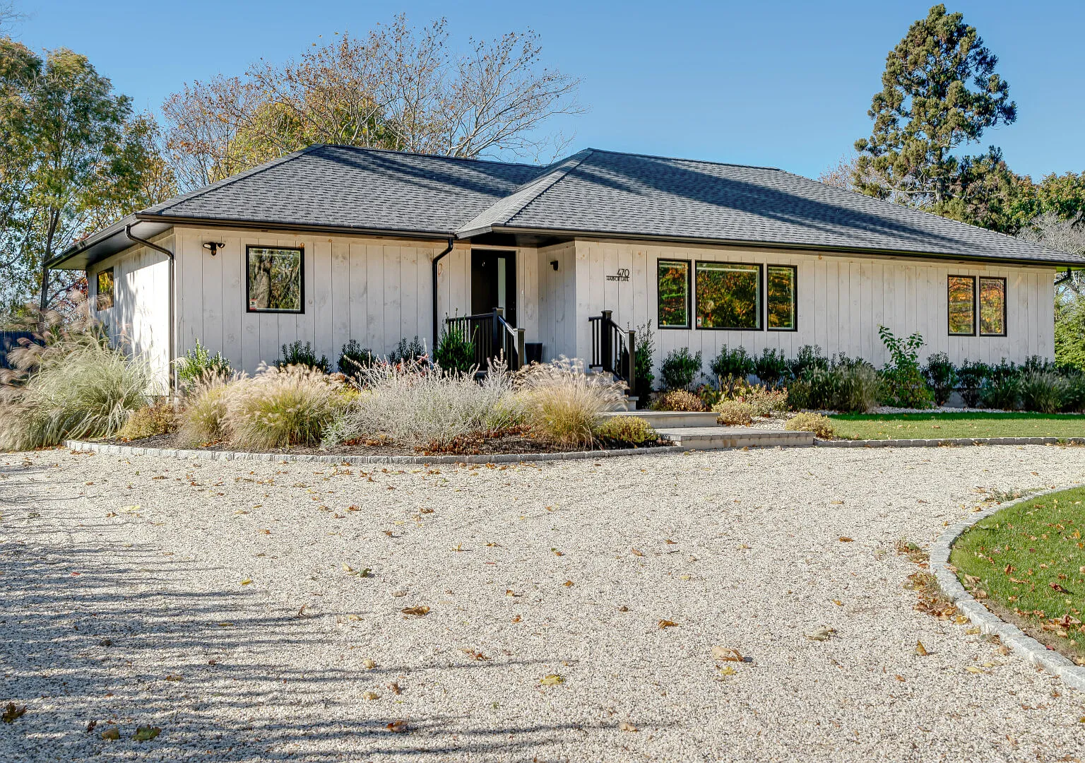 Spacious and Modern North Fork Home Close to Multiple Wineries — Photo 1