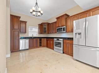 1640 Presidential Way APT 303, West Palm Beach, FL 33401