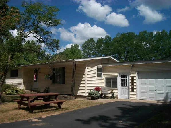 704 Maple Street, Necedah, WI 54646