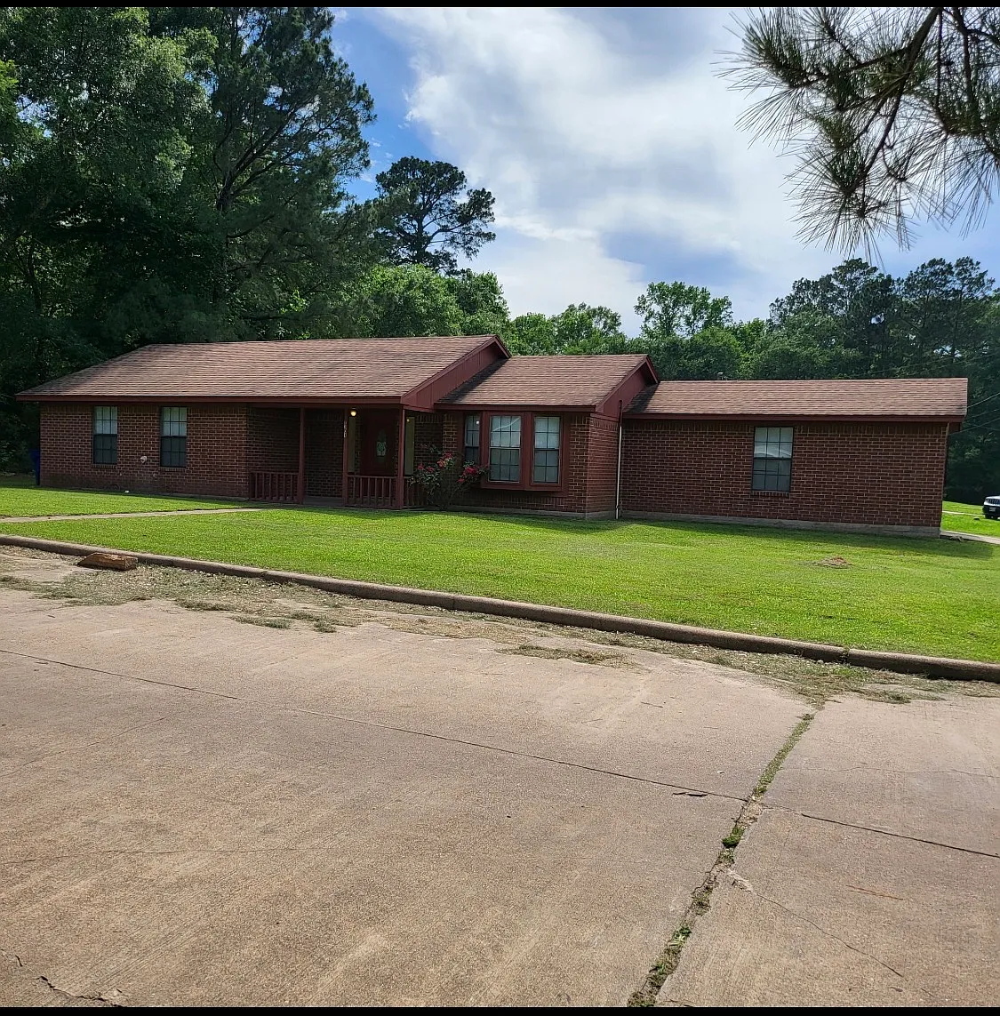 3 bed, 1160 sqft, $1,250 — Photo 4
